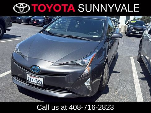 Used 2016 Toyota Prius Three Touring FWD image 1