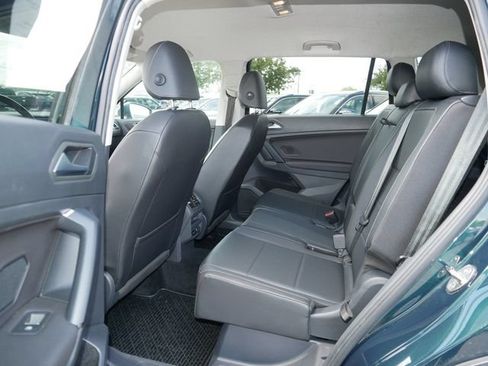 Used 2019 Volkswagen Tiguan SE AWD/4WD image 17