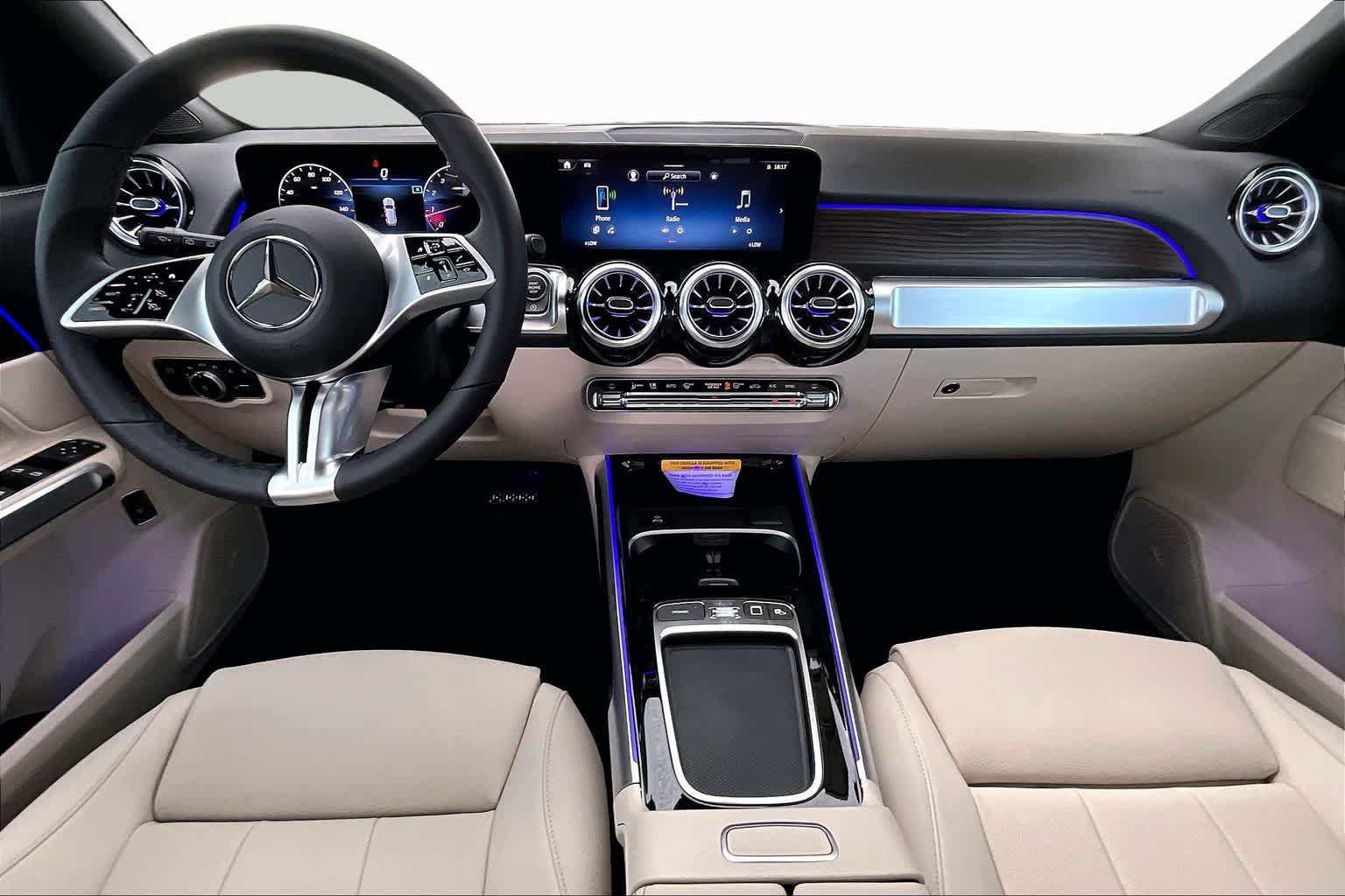 Used 2026 Mercedes-Benz GLB 250 image 8