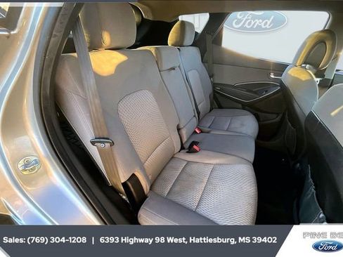 Used 2018 Hyundai Santa Fe Sport image 20