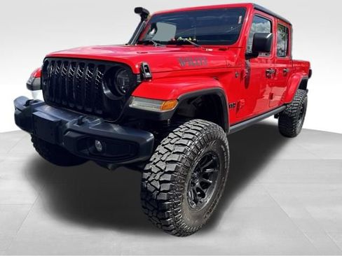 Used 2021 Jeep Gladiator Sport AWD/4WD image 1