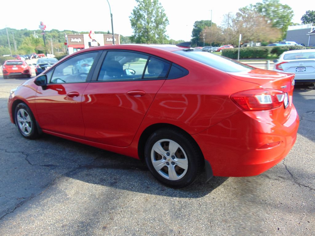 Used 2016 Chevrolet Cruze LS FWD image 8