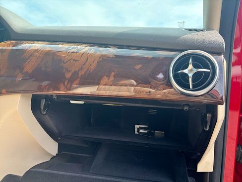 Used 2014 Mercedes-Benz GLK 350 2WD image 23