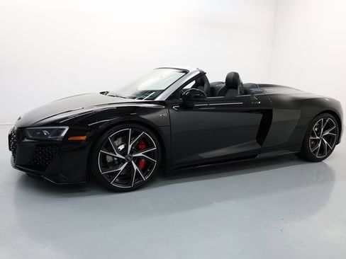 Used 2023 Audi R8 V10 performance image 3