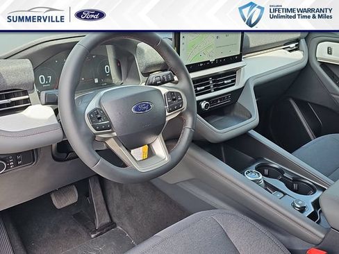 New 2026 Ford Explorer Active RWD image 19