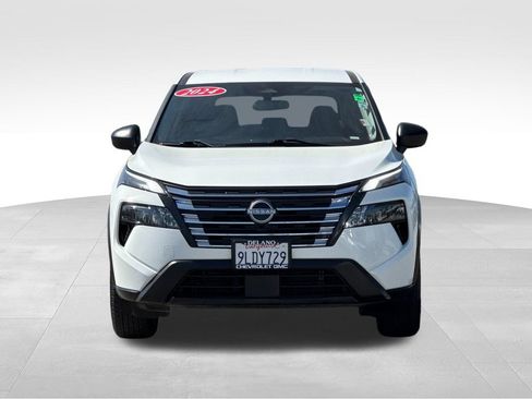 Used 2024 Nissan Rogue S FWD image 8