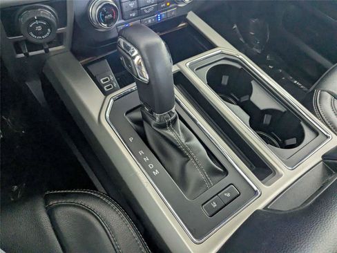 Used 2019 Ford F150 Lariat w/ Equipment Group 502A Luxury AWD/4WD image 25