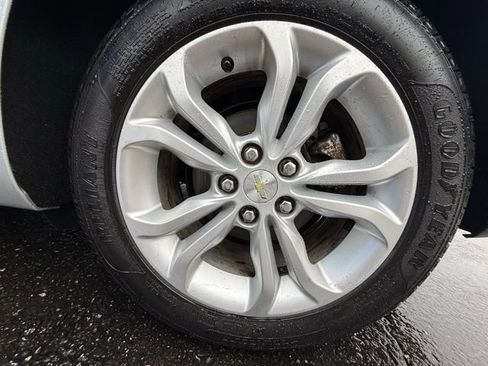 Used 2019 Chevrolet Cruze LS w/ LS Convenience Package image 8