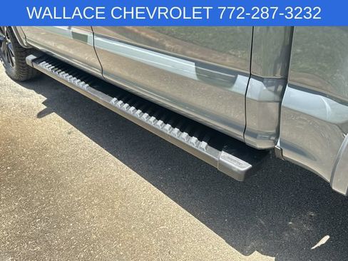 Used 2019 Ford F150 Lariat w/ Equipment Group 502A Luxury AWD/4WD image 11