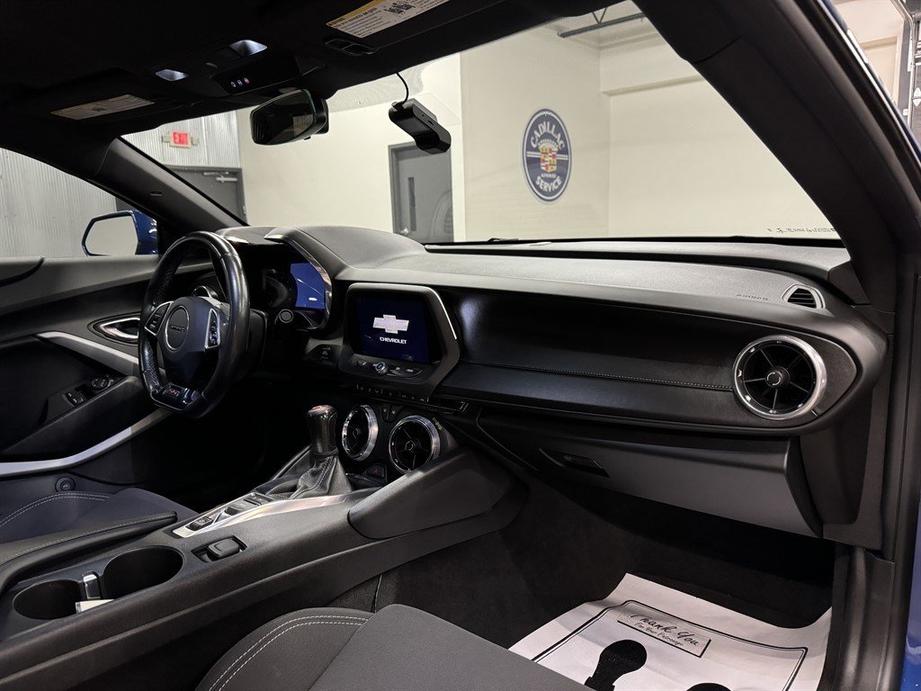 Used 2019 Chevrolet Camaro SS RWD image 34