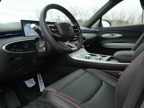 New 2026 Genesis GV70 2.5T Sport Prestige AWD/4WD image 3
