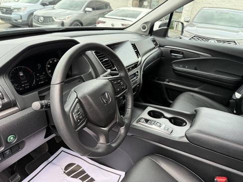 Used 2025 Honda Ridgeline RTL image 16