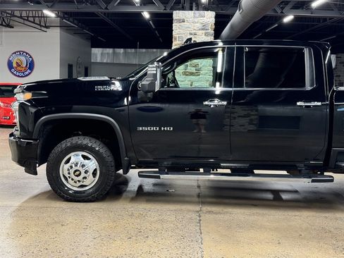Used 2020 Chevrolet Silverado 3500 High Country w/ Technology Package AWD/4WD image 5