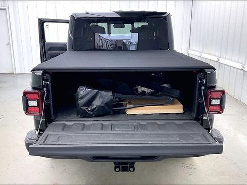 Used 2020 Jeep Gladiator Mojave image 32