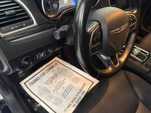 Used 2018 Chrysler 300 Touring w/ Driver Convenience Group RWD image 28