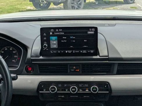 Used 2024 Honda Pilot EX-L image 18