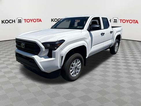 Used 2024 Toyota Tacoma SR RWD image 3
