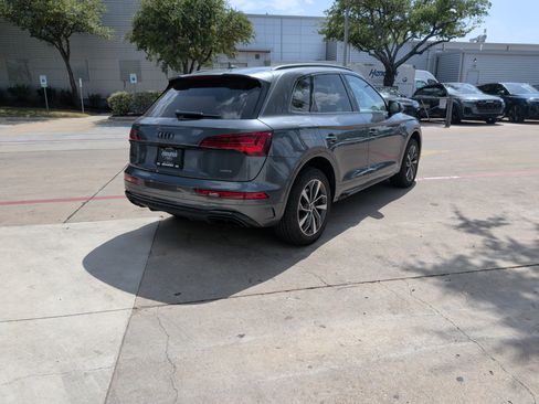 Used 2024 Audi Q5 2.0T Premium w/ Summer of Audi Package AWD/4WD image 10