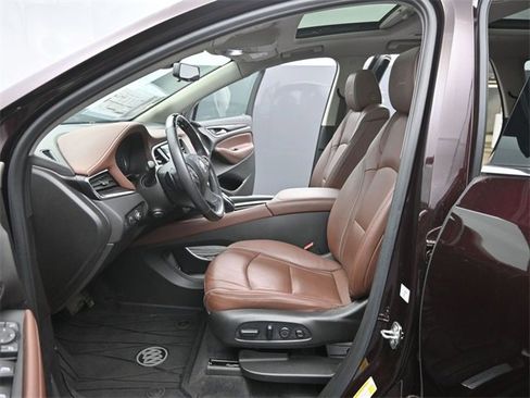 Used 2021 Buick Enclave Avenir w/ Avenir Technology Package image 10