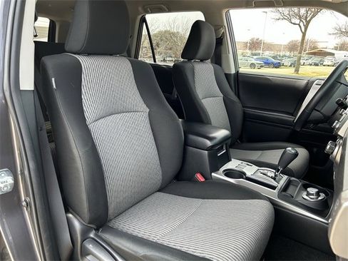 Used 2021 Toyota 4Runner SR5 image 29