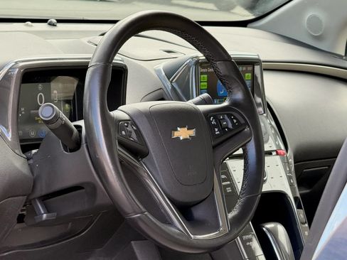Used 2011 Chevrolet Volt Premium w/ Premium Trim Package FWD image 13