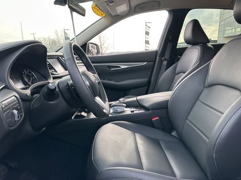 Certified 2025 INFINITI QX50 Pure image 38