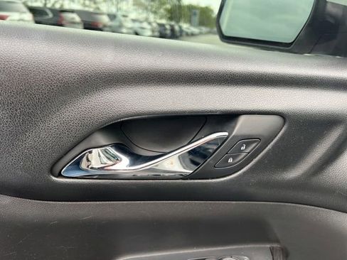 Used 2018 GMC Acadia SLT FWD image 29