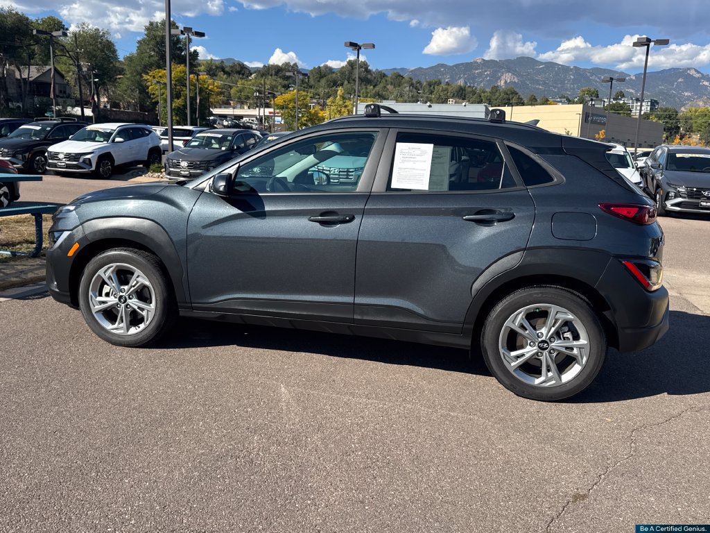 Certified 2022 Hyundai Kona SEL w/ Convenience Package AWD/4WD image 17