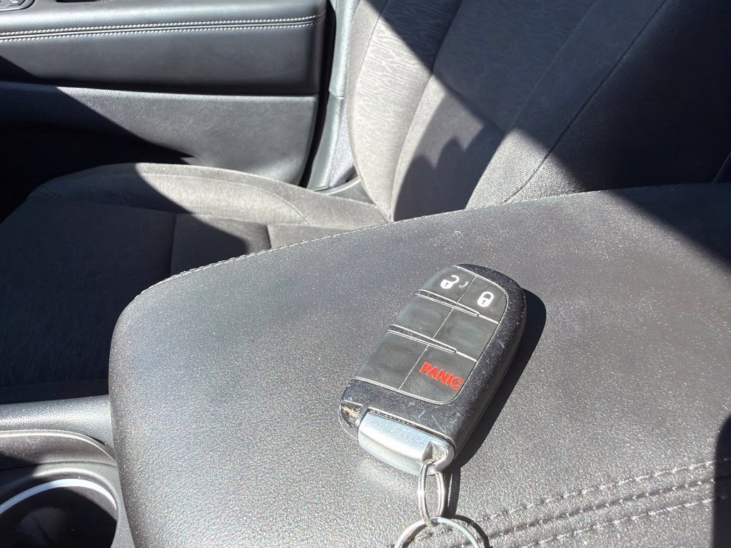 Used 2024 Dodge Durango SXT w/ SXT Blacktop Group RWD image 40