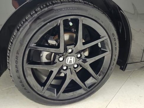 Used 2024 Honda Civic Sport image 25