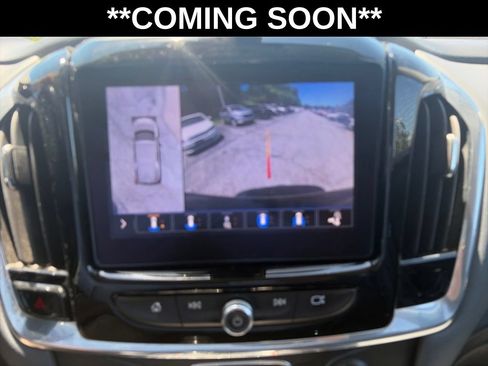 Used 2020 Chevrolet Traverse LT w/ LT Premium Package AWD/4WD image 13