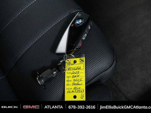 Used 2023 BMW 760i xDrive AWD/4WD image 38