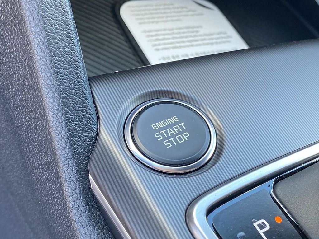 New 2026 Kia Sportage EX FWD image 18