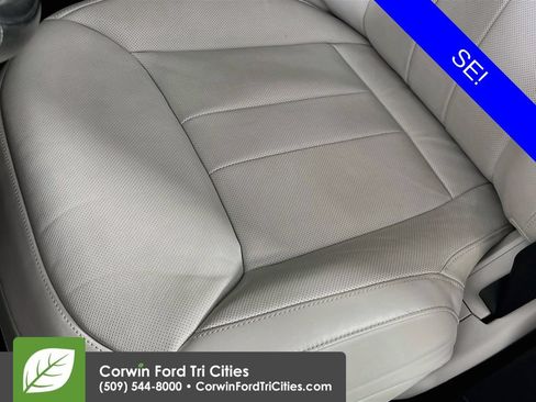 Used 2024 Land Rover Range Rover Sport SE AWD/4WD image 23