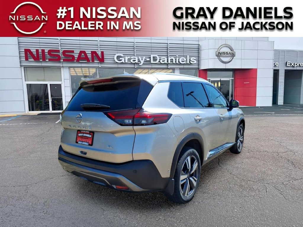 Used 2023 Nissan Rogue SL w/ SL Premium Package FWD image 7