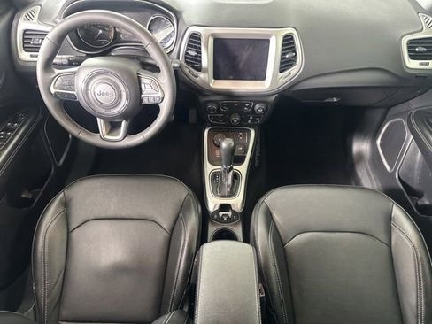 Used 2021 Jeep Compass Latitude w/ Driver Assistance Group AWD/4WD image 18
