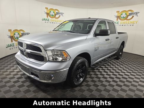 Certified 2022 RAM 1500 Tradesman w/ Tradesman SXT Package AWD/4WD image 4