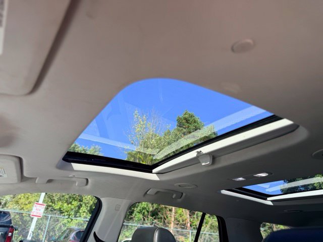 Used 2018 Chevrolet Traverse Premier AWD/4WD image 19