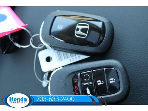 New 2025 Honda Pilot Touring image 41