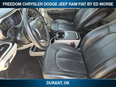 Used 2022 Chrysler Pacifica Touring-L FWD image 8
