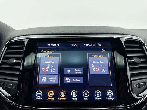 Used 2019 Jeep Grand Cherokee Altitude RWD image 24