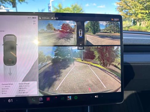 Used 2026 Tesla Model Y Long Range RWD image 23