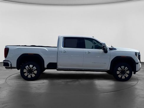 New 2026 GMC Sierra 3500 Denali w/ Denali Reserve Package AWD/4WD image 8