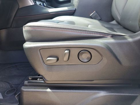 Used 2023 Chevrolet Tahoe RST image 15