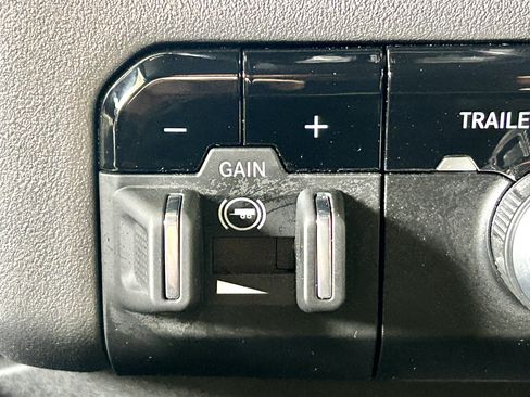 Certified 2025 RAM 1500 Big Horn image 34