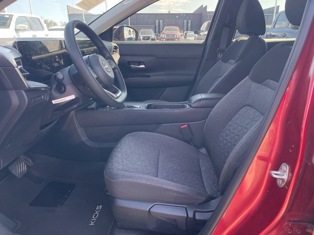 Used 2025 Nissan Kicks SV w/ SV Premium Package FWD image 13