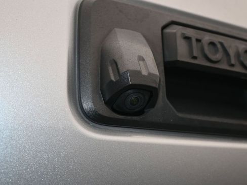 Used 2023 Toyota Tacoma SR5 RWD image 32