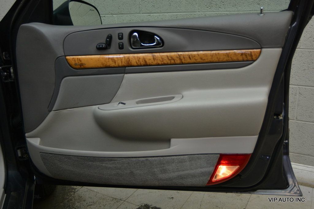 Used 1998 Lincoln Continental FWD image 8