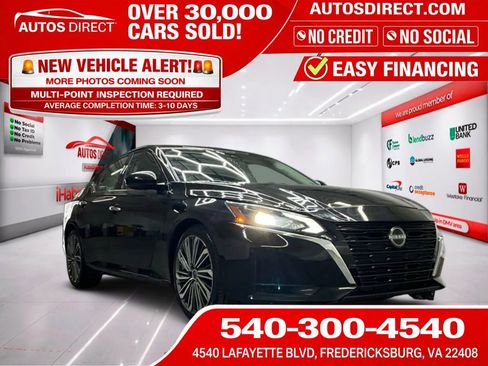 Used 2023 Nissan Altima 2.5 SL image 1