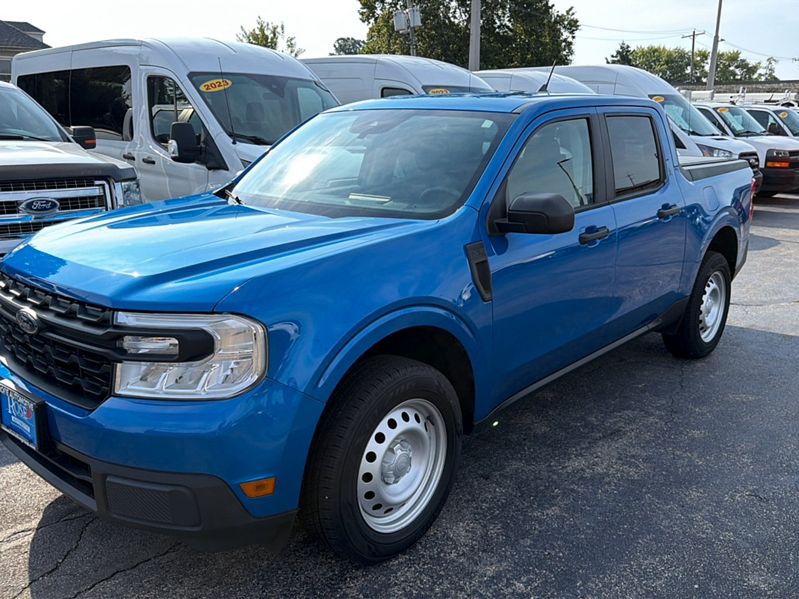 Used 2022 Ford Maverick XL FWD image 3